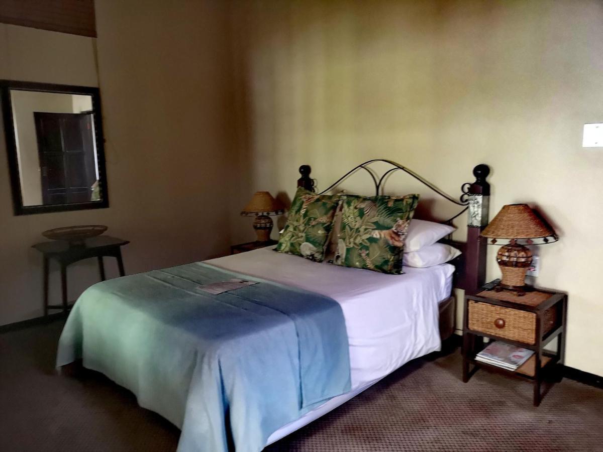 Cranberry Cottage Ladybrand Екстериор снимка